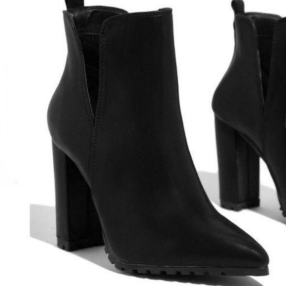 NWT Ankle Booties with Side Slit / Black - Picture 4 of 6